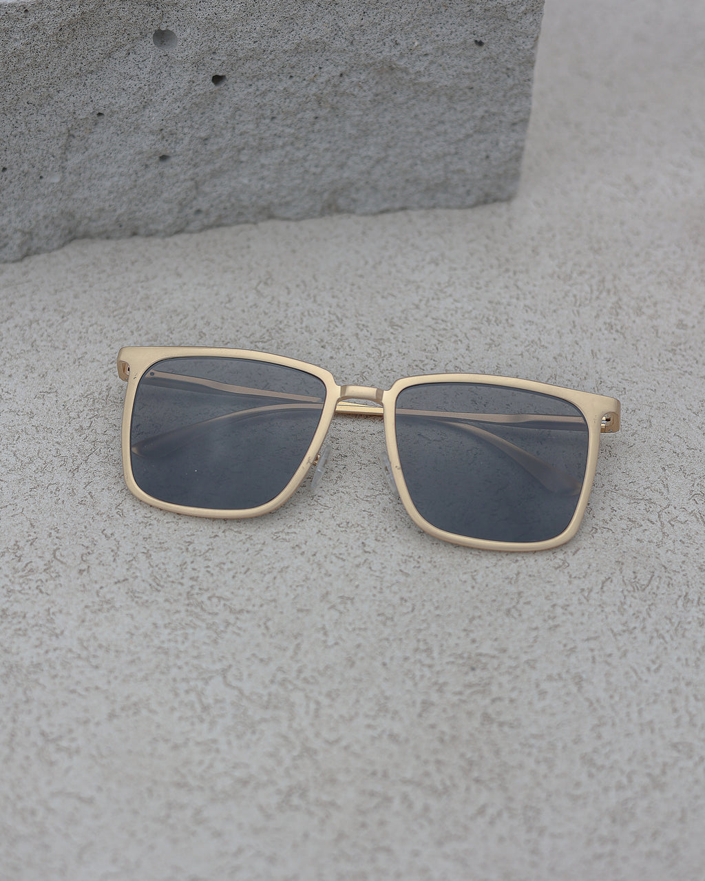 Gold Noir 1.0