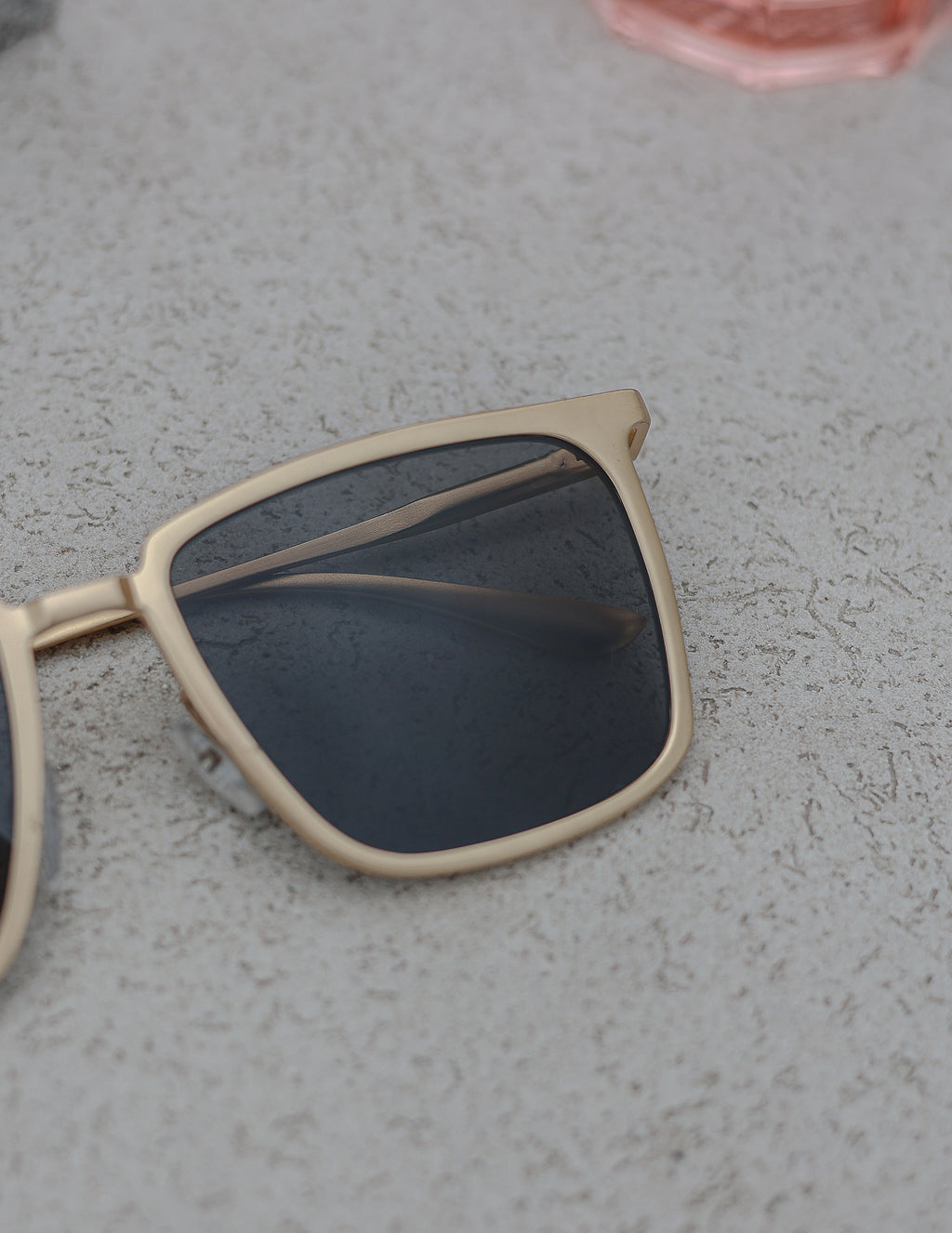 Gold Noir 1.0
