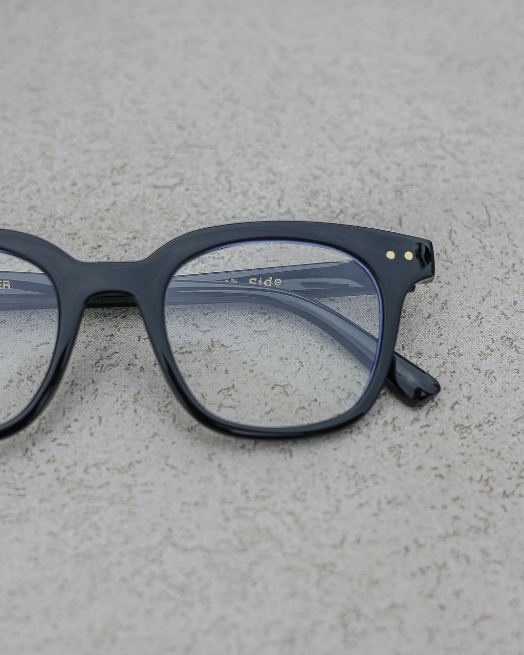 Obsidian Mist – Slate Black 1.0