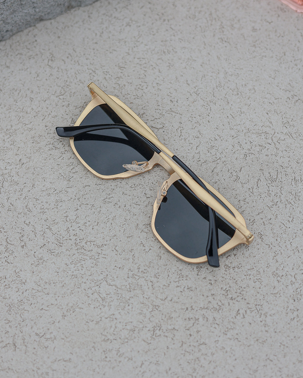 Solaris Luxe – Gold Noir 1.0