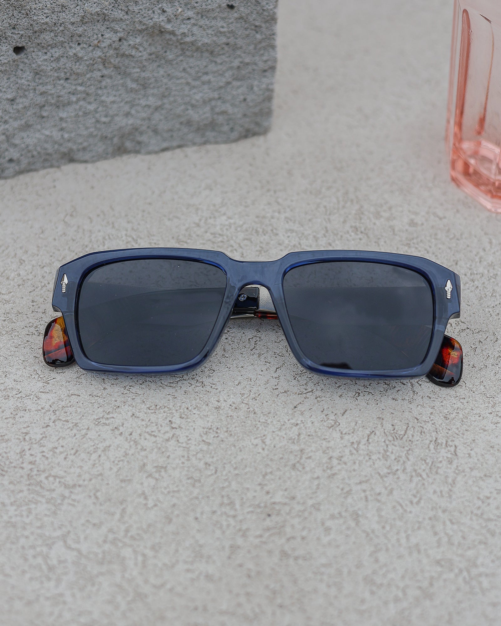 Onyx Monarch – Jet Black 1.2