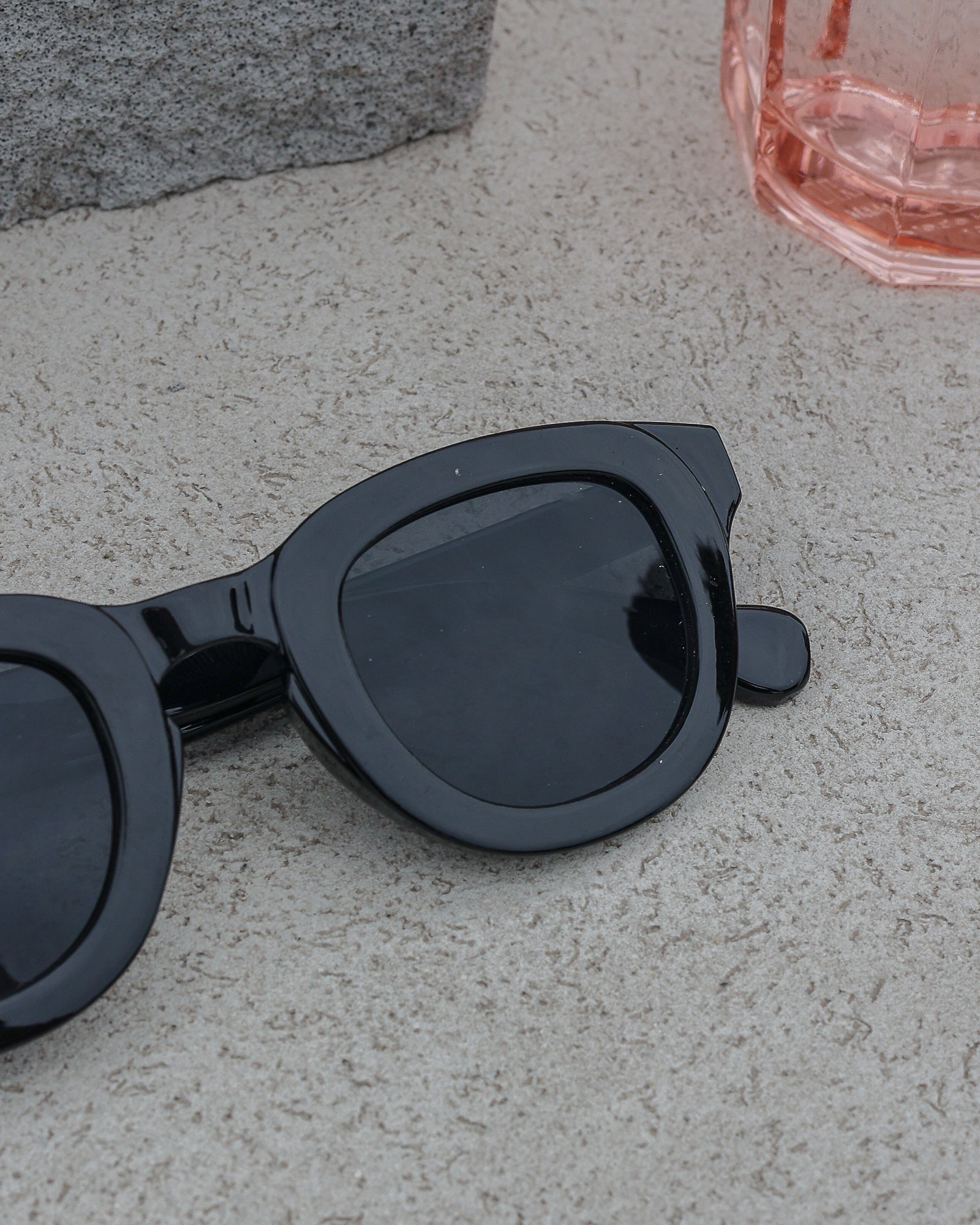 Noir Muse 1.0