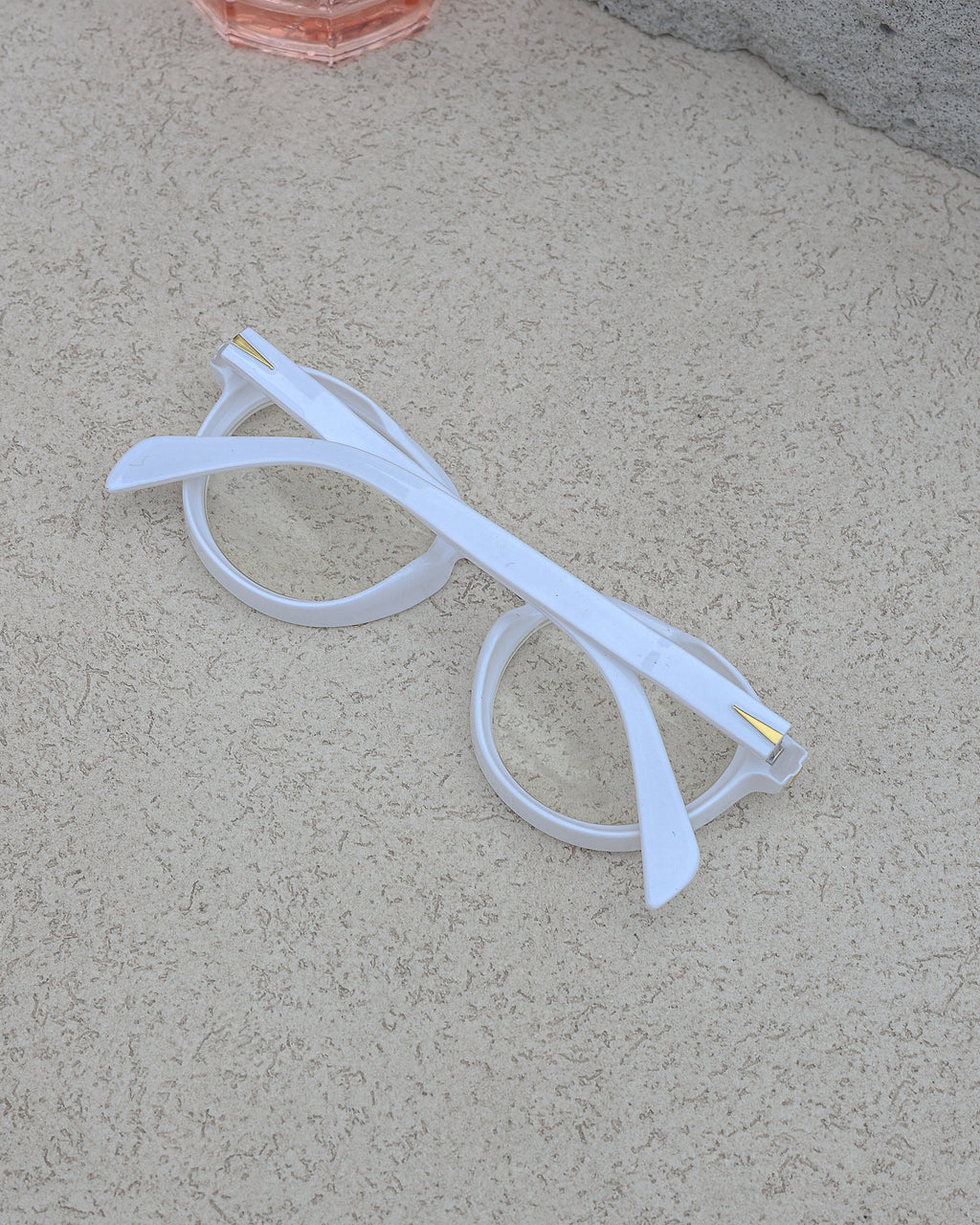 Lunar Frost – Pure White 1.0