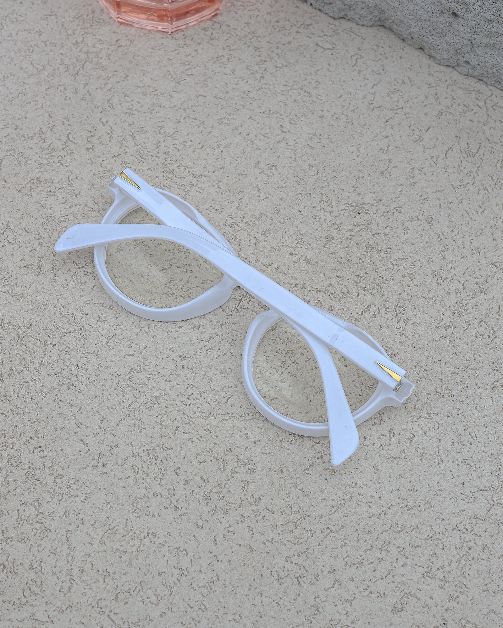 Lunar Frost – Pure White 1.0