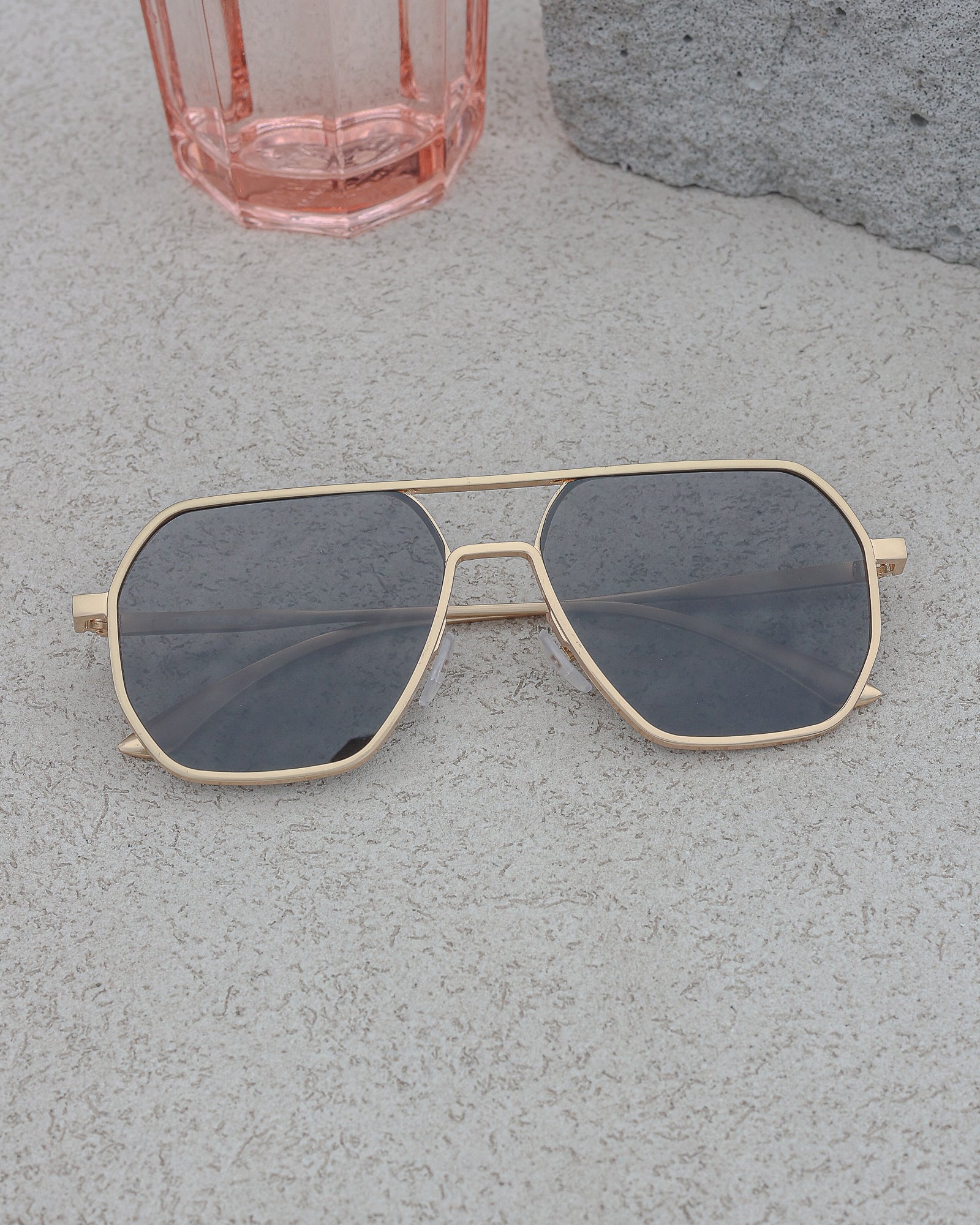 AeroHex – Golden Slate 1.0