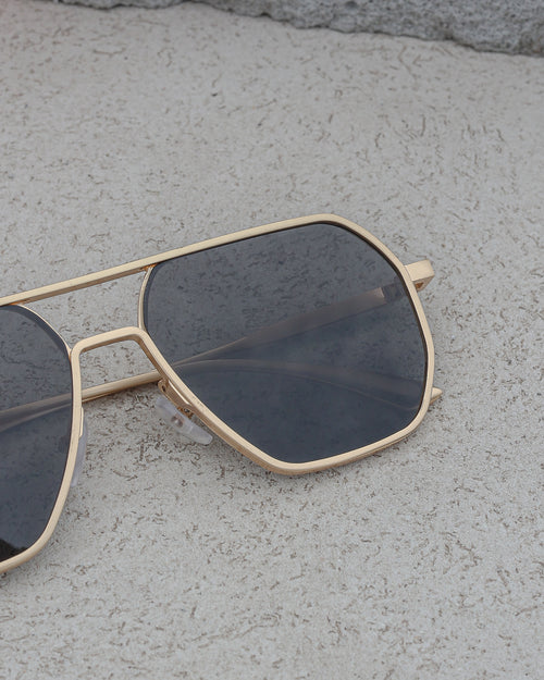 AeroHex – Golden Slate 1.0